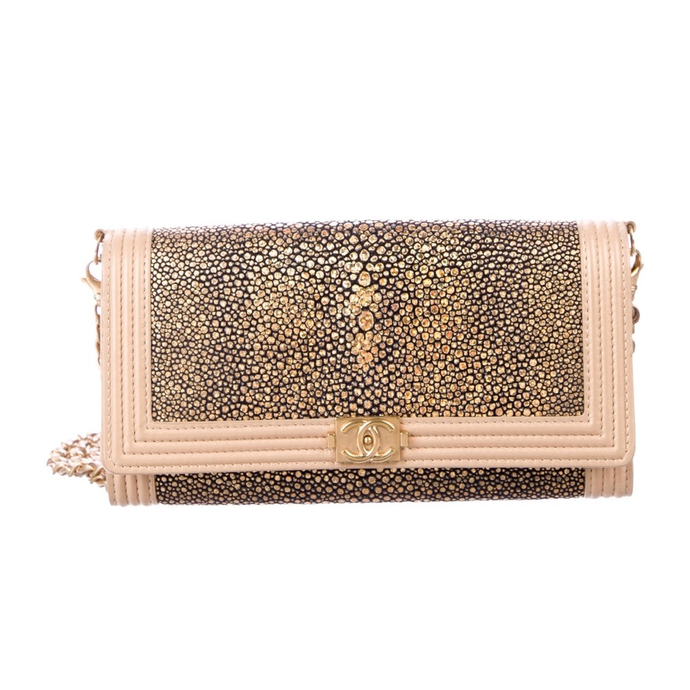 CHANEL Boy Galuchat Wallet on Chain NUDE IRIDESCENT 💕💕💕